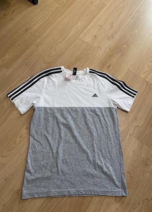 Футболка adidas чоловіча