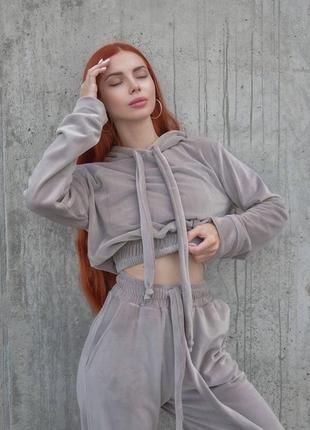 Костюм велюровый