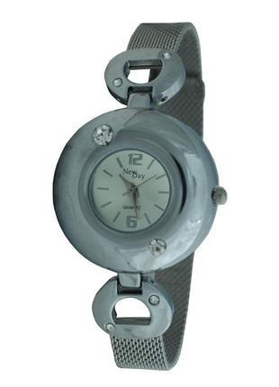 Часы женские наручные миланский браслет1 фото