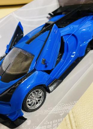 Машина на радиоуправлении гонка, резиновые колеса, светится, открываются двери