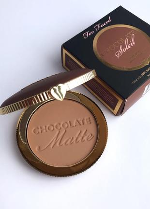 Матовий бронзер too faced chocolate soleil matte bronzer. 8g. оригінал. новий. терміни в нормі 📦є відправка новою поштою1 фото