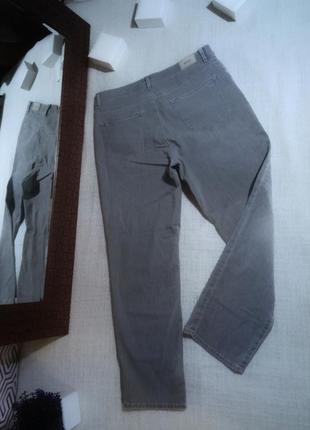 Brax тончайший летний деним- укороченная модель