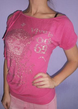 Розовая футболка со стразиками3 фото