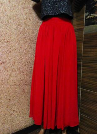Красная шифоновая юбка.3 фото