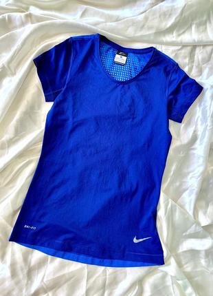 Новая футболка nike