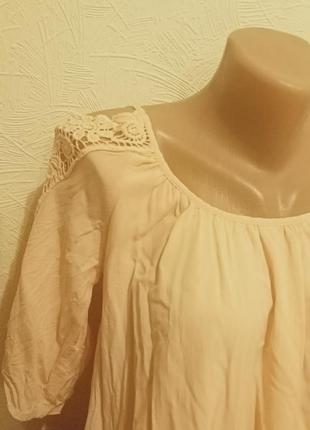 Красивое нежно персиковое летнее платье3 фото