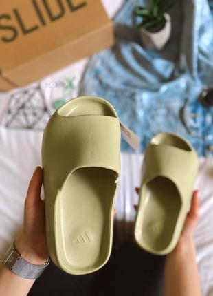 Женские шлёпанцы adidas yeezy slide resin3 фото