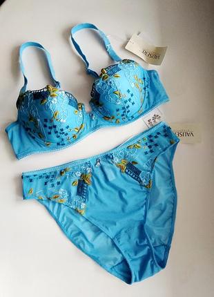 85-а+/80-в голубой комплет с вышивкой, бюст и трусики valisere