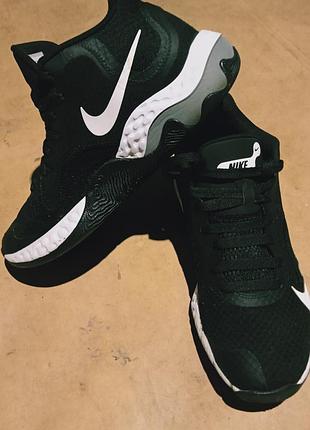 Кроссовки nike