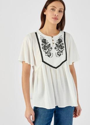 Белая блуза-вышиванка, свободный крой damart(40-42)