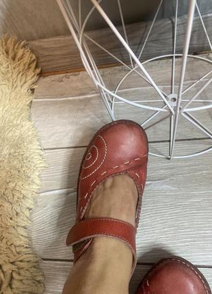 Очень удобные оригинальные кожаные туфли с белой строчкой el naturalista, 38р. потолка 24,8см7 фото