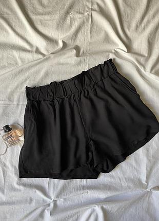 Черные легкие шорты из 100%вискозы primark
