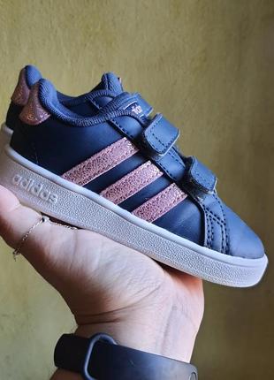 Кроссовки  adidas 23 размер1 фото