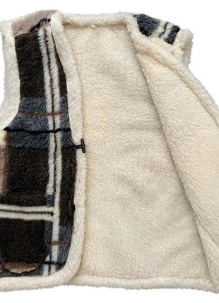 Тепла вовняна безрукавка з овчини (еко-шерсть) жіноча хутряна жилетка клітка 545 фото