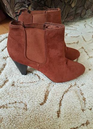 Ботиночки ботильоны коричневые  h & m 38-39 р не меняюсь