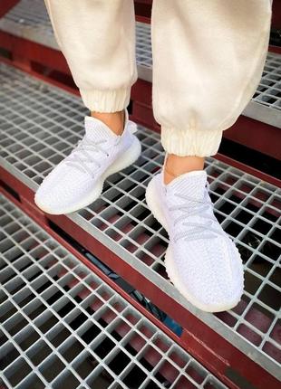 Мужские и женские кроссовки  adidas yeezy boost 350 v2 static non-reflective3 фото