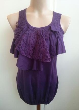 Практичная нарядная маечка