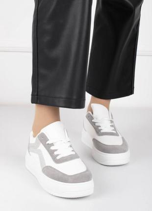 Стильные белые серые кроссовки на платформе толстой подошве модные кроссы1 фото