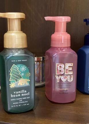 Bath & body works bbw гель-піна для рук3 фото