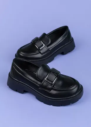 Туфлі для дівчаток r3235-1 чорні лофери на грубій масивній підошві