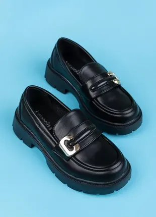 Туфлі для дівчаток r3242-1 чорні лофери на грубій масивній підошві