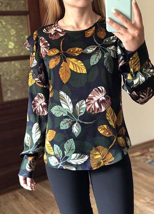 Блуза в квітковий принт