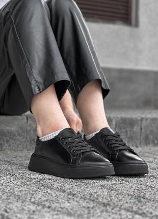 Базовые женские черные кеды/кроссовки весенне-осенние на толстой подошве, кожаные/кожа-женская обувь3 фото