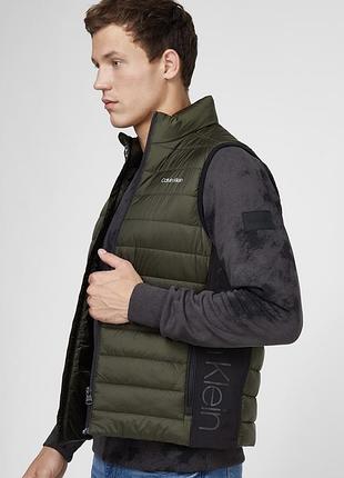 Calvin klein чоловічий оливковий жилет оригинал!!