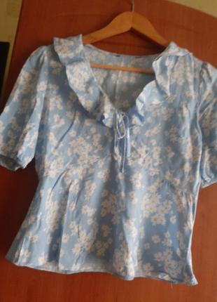 Голубая нежная блуза хебешечка в цветочный принт