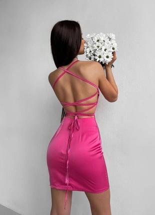 Дуже приваблива сукня на літо плаття жіноче літнє міні коротке шовкове з відкритою спиною на зав'язках вечірнє нарядне рожеве малинове