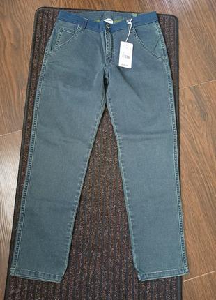 Очень классные, стильные джинсы для мальчика