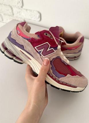 Жіночі кросівки new balance 2002r pink1 фото