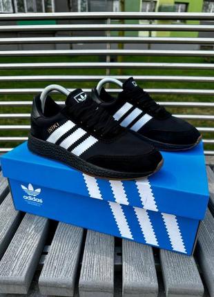 Кроссовки yeezy adidas iniki