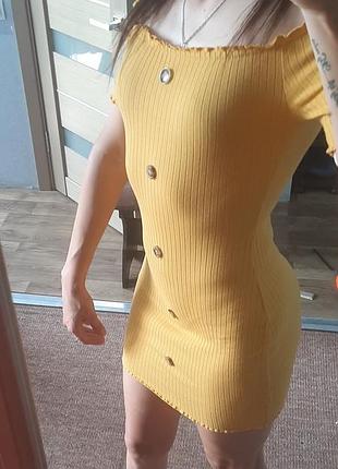Коротка сукня