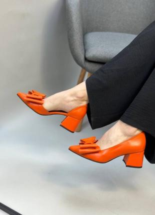 Туфли лодочки из итальянской кожи и замши женские на каблуке с бантиком3 фото