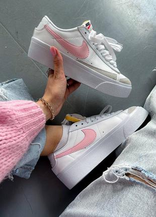 Nike blazer platform жіночі масивні кеди найк білі рожеві весняні літні массивные кеды кроссовки белые с розовым высокая подошва лето весна4 фото