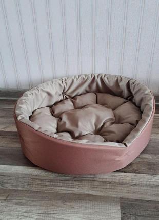 Лежак для собак щенков и кошек 40х50см цвет мокко с бежевым6 фото