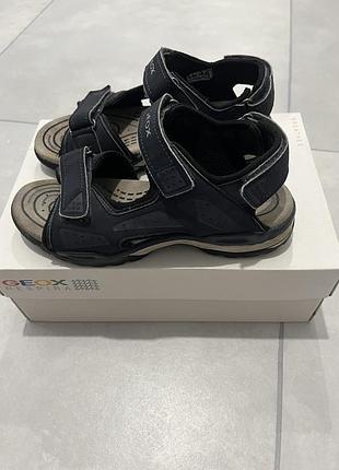 Продам босоніжки geox 37р