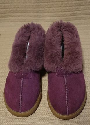 Короткие зимние ботики сливового цвета ugg australia ( распаровка 38/39 рр.)2 фото