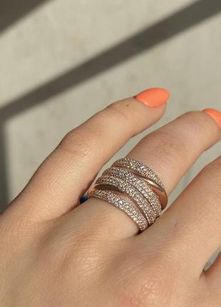 Широкое серебряное кольцо с маленькими камнями7 фото