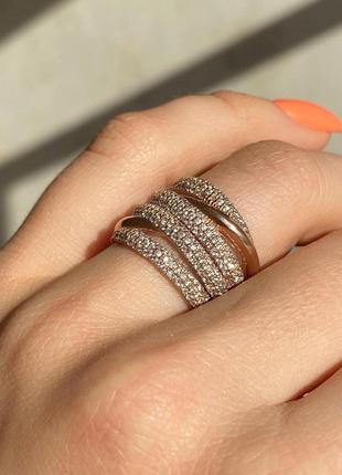 Широкое серебряное кольцо с маленькими камнями5 фото