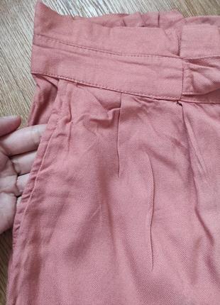 Шатуральные струящиеся пыльно-розовые шорты из вискозы с боковыми карманами и завязками на талии от pimkie7 фото