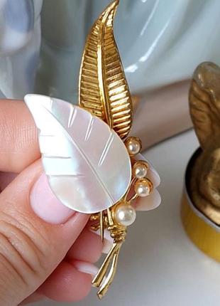 Винтажная брошь листочек