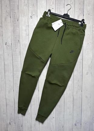 Спортивные штаны nike tech fleece