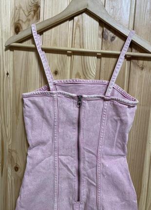 Розовое платье краски barbie джинсовое h&amp;m 🖤 облегающее платье джинс6 фото