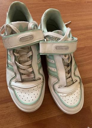 Adidas forum low
