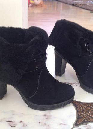 Зимові натуральні чоботи