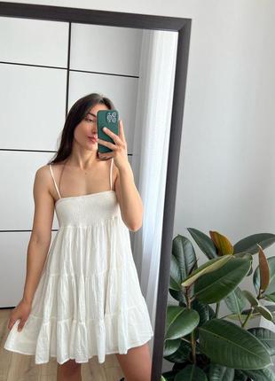 Дуже класна сукня zara🤍
легка, кремова, чарівна😍
розмір s (підійде і на м)