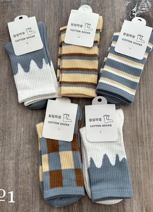 Набір з 5 пар високих різнокольорових шкарпеток3 фото
