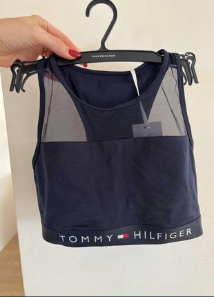 Топ tommy hilfiger